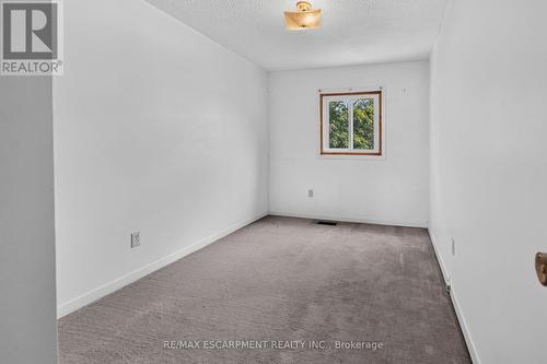 50 - 125 Bonaventure Drive, Hamilton, ON - Indoor Photo Showing Other Room