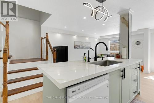 43 Cotton Grass St Street, Kitchener, ON - Indoor Photo Showing Kitchen