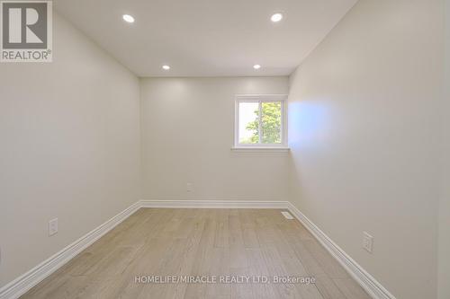 125 - 6466 Finch Avenue W, Toronto, ON - Indoor Photo Showing Other Room