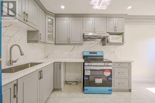 125 - 6466 Finch Avenue W, Toronto, ON - Indoor Photo Showing Kitchen