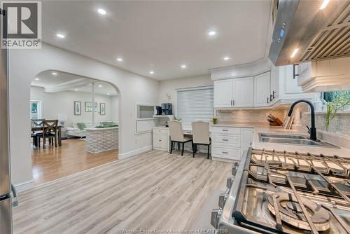 12437 St Thomas, Tecumseh, ON - Indoor