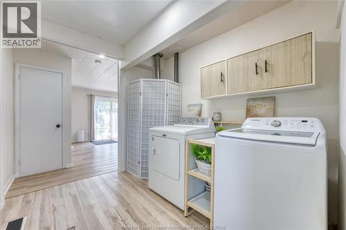 12437 St Thomas, Tecumseh, ON - Indoor Photo Showing Laundry Room