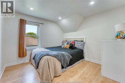 12437 St Thomas, Tecumseh, ON - Indoor Photo Showing Bedroom