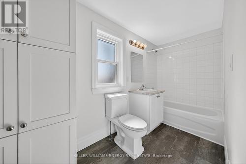1 Diver Belt Drive, Prince Edward County (Hallowell Ward), ON - Indoor Photo Showing Bathroom