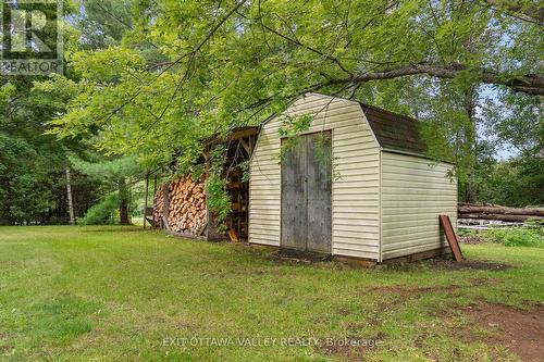 1292 Green Lake Road, North Algona Wilberforce, ON - Outdoor