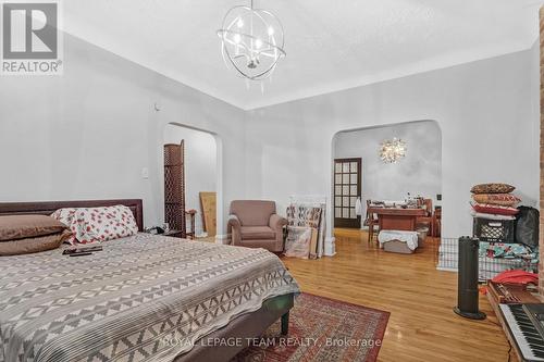 548 Maclaren Street, Ottawa, ON - Indoor Photo Showing Bedroom