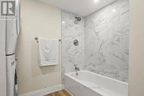 95 Chetwood Street, St. Catharines (Western Hill), ON - Indoor Photo Showing Bathroom