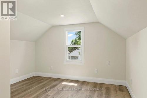 95 Chetwood Street, St. Catharines (Western Hill), ON - Indoor Photo Showing Other Room