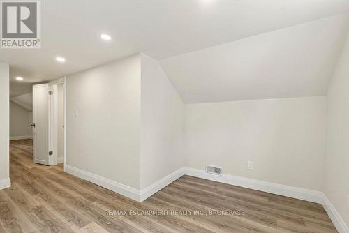 95 Chetwood Street, St. Catharines (Western Hill), ON - Indoor Photo Showing Other Room