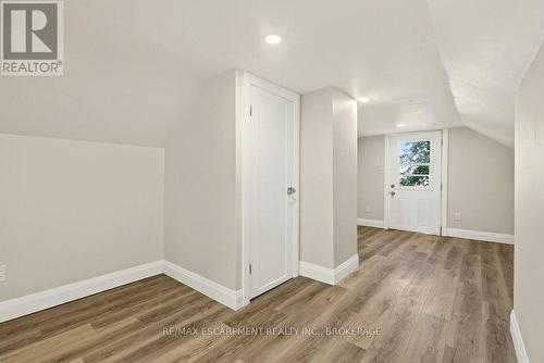 95 Chetwood Street, St. Catharines (Western Hill), ON - Indoor Photo Showing Other Room