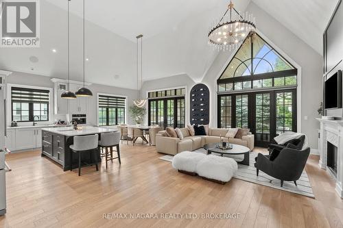 33 Cottage Street, Niagara-On-The-Lake (Town), ON - Indoor With Fireplace