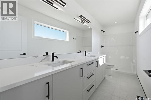 224 Froese Crescent, Warman, SK - Indoor Photo Showing Bathroom