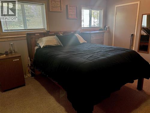 101 Murray Drive, Tumbler Ridge, BC - Indoor Photo Showing Bedroom