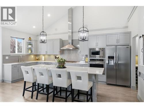 1488 Dunbar Drive, Kamloops, BC - Indoor Photo Showing Kitchen With Upgraded Kitchen