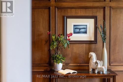140 Taylorwood Court, Oshawa (Samac), ON - Indoor With Fireplace