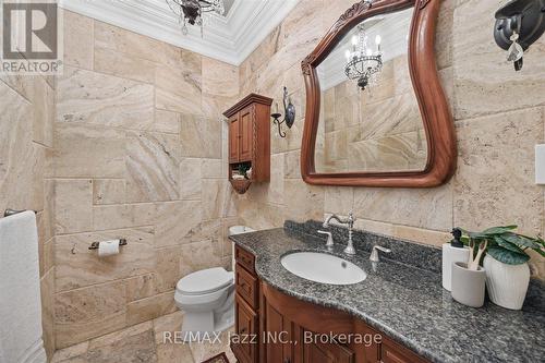 140 Taylorwood Court, Oshawa (Samac), ON - Indoor Photo Showing Bathroom