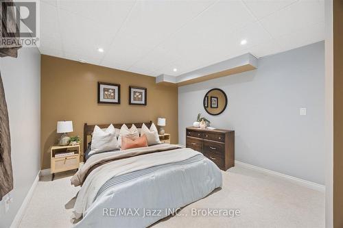 140 Taylorwood Court, Oshawa (Samac), ON - Indoor Photo Showing Bedroom