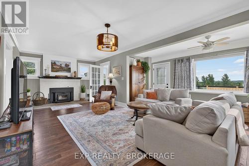 4682 County 2 Road, Front Of Leeds & Seeleys Bay, ON - Indoor Photo Showing Living Room With Fireplace