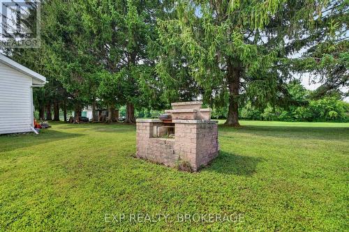 4682 County 2 Road, Front Of Leeds & Seeleys Bay, ON - Outdoor