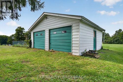4682 County 2 Road, Front Of Leeds & Seeleys Bay, ON - Outdoor