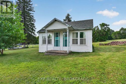 4682 County 2 Road, Front Of Leeds & Seeleys Bay, ON - Outdoor
