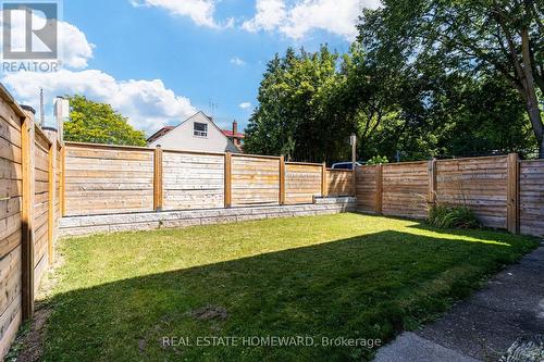 150 Park Street, Toronto, ON - Outdoor