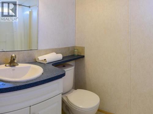 411-989 Range Road, Whitehorse, YT - Indoor Photo Showing Bathroom
