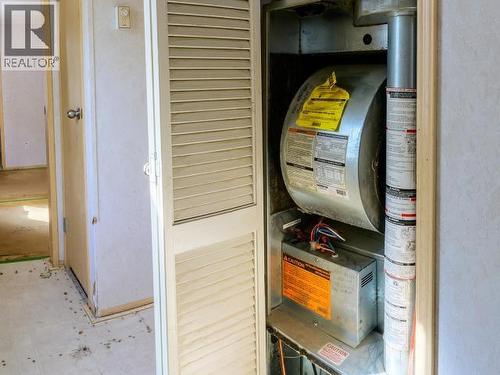 411-989 Range Road, Whitehorse, YT - Indoor Photo Showing Other Room