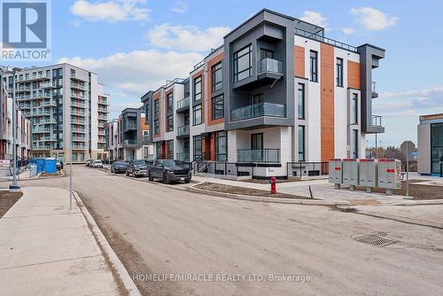 Th704 - 5 Steckley House Lane, Richmond Hill, ON - Outdoor With Facade