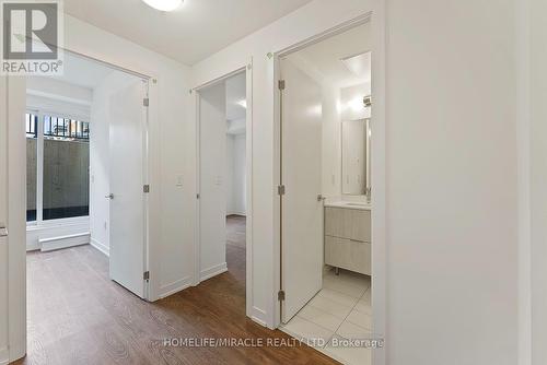 Th704 - 5 Steckley House Lane, Richmond Hill, ON - Indoor Photo Showing Other Room