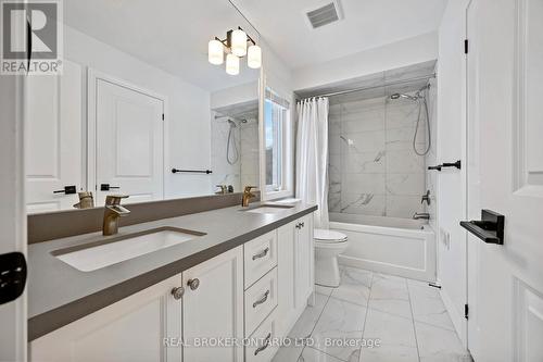 31 Gord Matthews Way, Uxbridge, ON - Indoor Photo Showing Bathroom