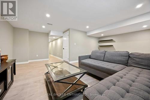 31 Gord Matthews Way, Uxbridge, ON - Indoor