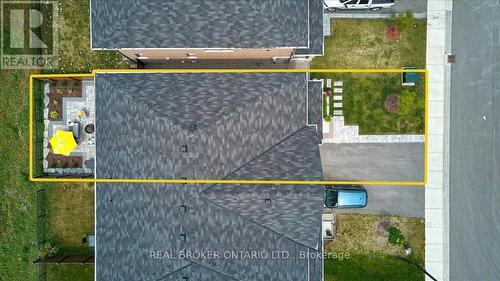 31 Gord Matthews Way, Uxbridge, ON - 
