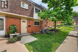 125 BONAVENTURE Drive Unit# 50  Hamilton, ON L9C 5Y9