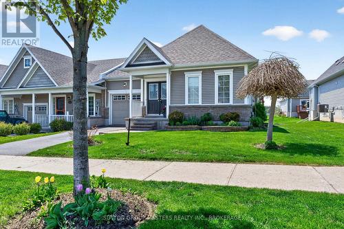 133 Britannia Crescent, Loyalist (Bath), ON - Outdoor With Facade