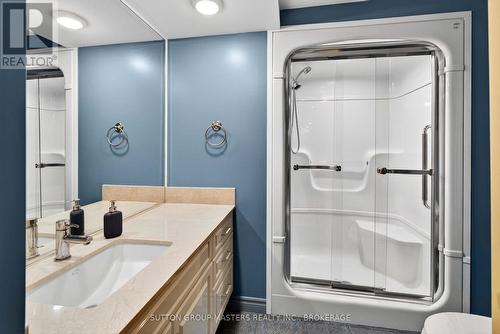 133 Britannia Crescent, Loyalist (Bath), ON - Indoor Photo Showing Bathroom