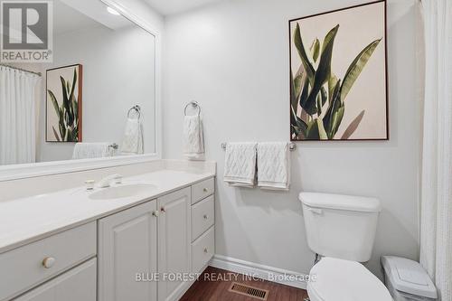 742 Fanshawe Park Road E, London North (North C), ON - Indoor Photo Showing Bathroom
