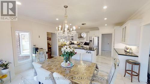 31 Northgate Crescent E, Richmond Hill, ON - Indoor Photo Showing Dining Room