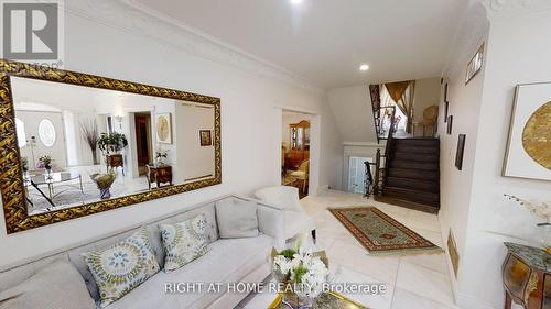 31 Northgate Crescent E, Richmond Hill, ON - Indoor Photo Showing Other Room