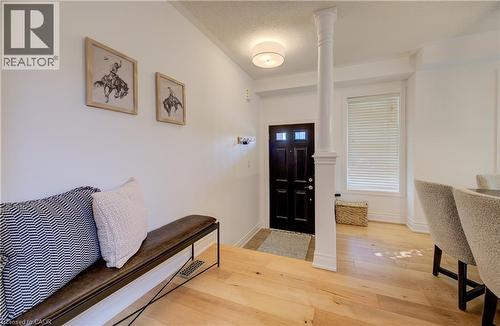 3 Golden Iris Crescent, Hamilton, ON - Indoor