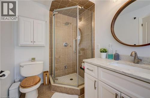 3 Golden Iris Crescent, Hamilton, ON - Indoor Photo Showing Bathroom