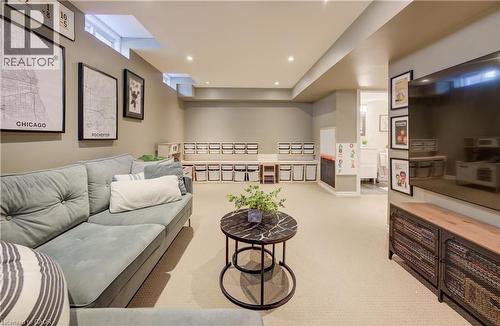 3 Golden Iris Crescent, Hamilton, ON - Indoor