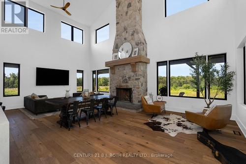 2224 Rainbow Valley Road W, Springwater, ON 