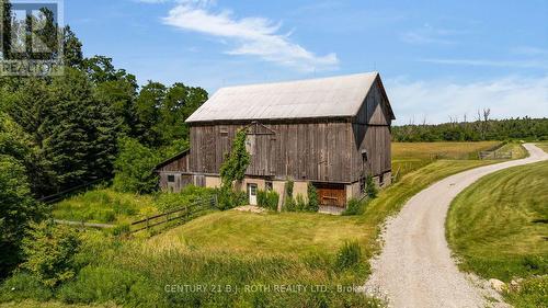2224 Rainbow Valley Road W, Springwater, ON 