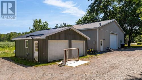 2224 Rainbow Valley Road W, Springwater, ON 