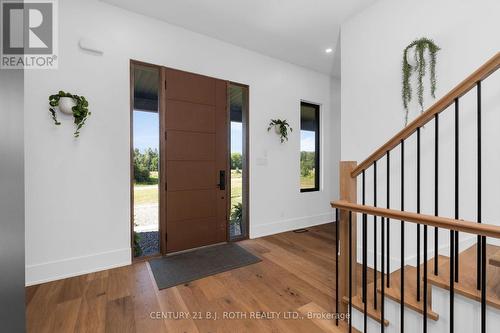 2224 Rainbow Valley Road W, Springwater, ON 