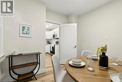 95 Chetwood Street, St. Catharines, ON - Indoor Photo Showing Dining Room