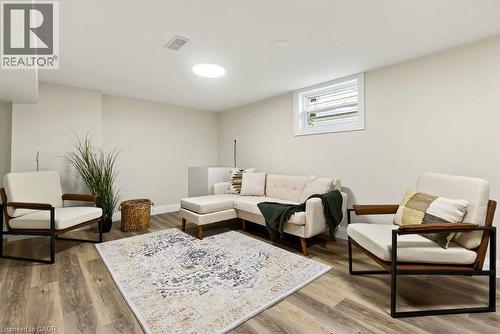 95 Chetwood Street, St. Catharines, ON - Indoor