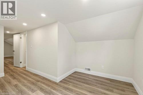 95 Chetwood Street, St. Catharines, ON - Indoor Photo Showing Other Room