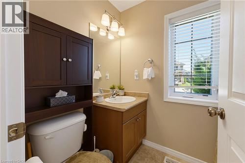 934 Zeller Crescent, Kitchener, ON - Indoor Photo Showing Bathroom
